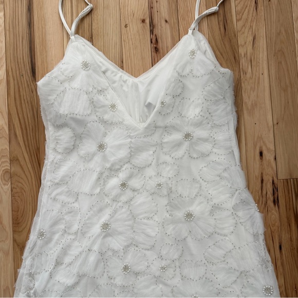Abercrombie & Fitch Embellished Shift Bridal Mini White Dress - Picture 4 of 6